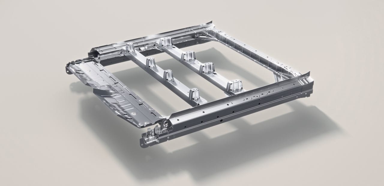 ADVANCED SAFETY WITH THE BATTERY COMPARTMENT STRUCTURE
The innovative structure maximizes battery protection, keeping the battery cells safe from compression during impacts, ensuring consistent stability in all conditions.